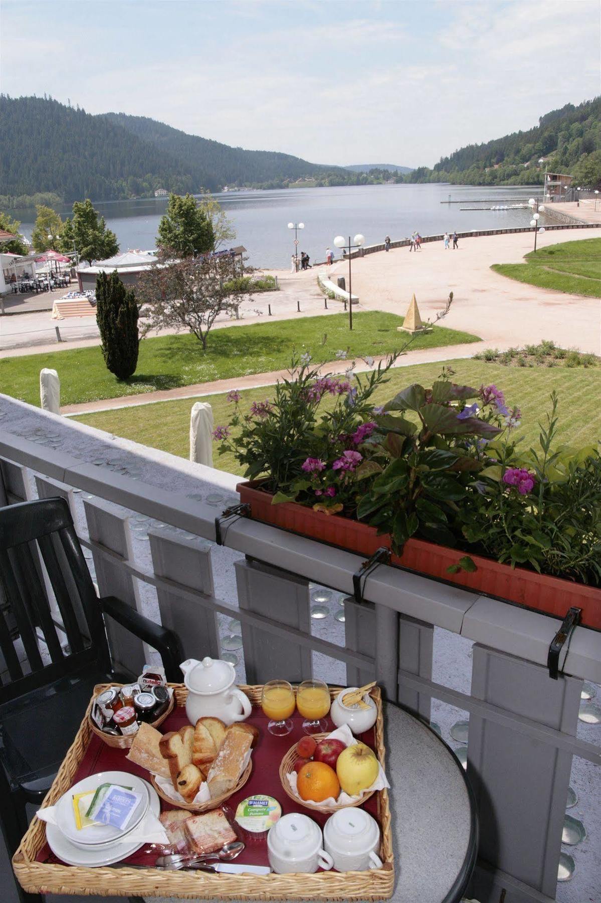 Hotel Beau Rivage Жерарме Екстер'єр фото